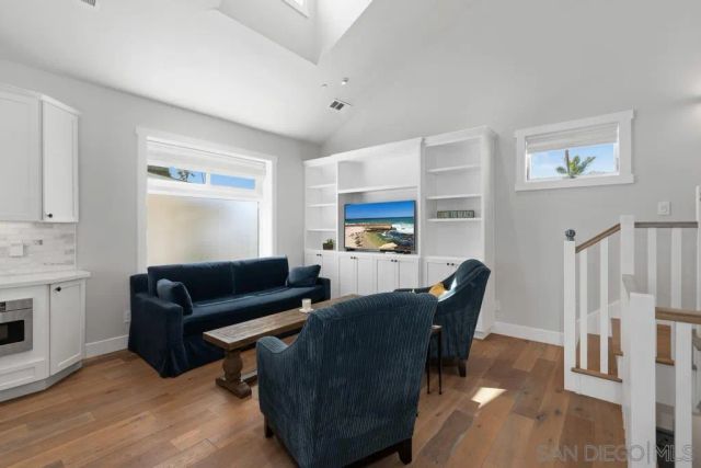 851 C Ave., Coronado, CA 92118