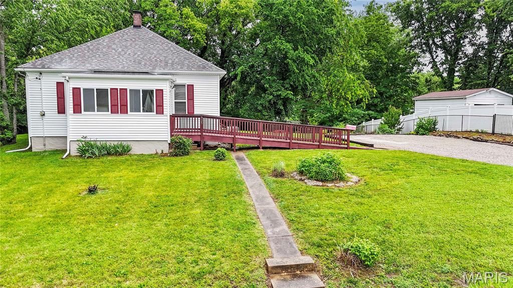 325 Garesche Street, Collinsville, IL 62234