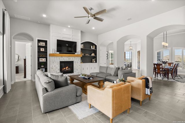 114 El Cielo, Boerne, TX 78006