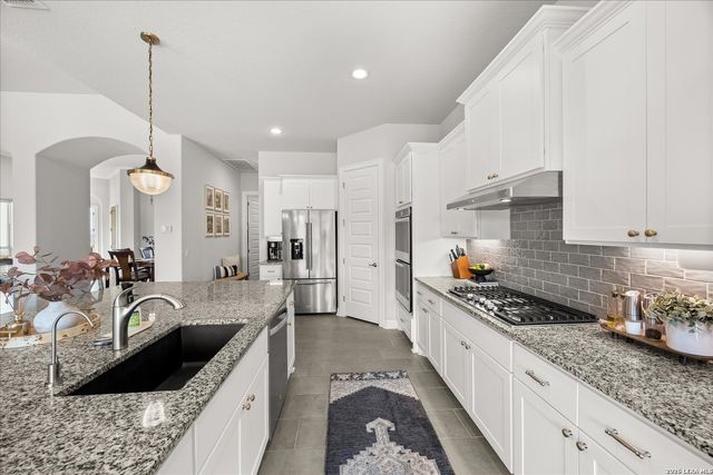 114 El Cielo, Boerne, TX 78006