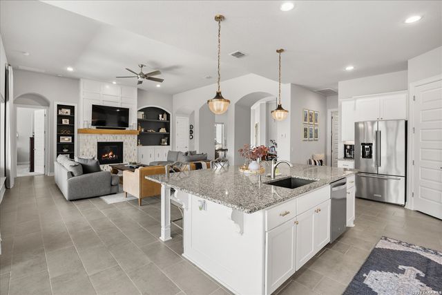 114 El Cielo, Boerne, TX 78006