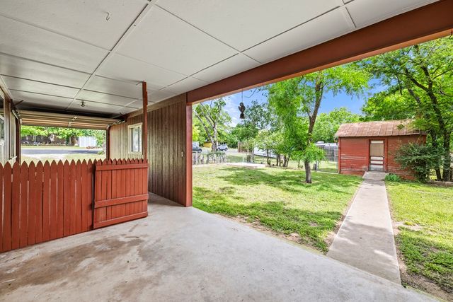 304 W Live Oak, Fredericksburg, TX 78624