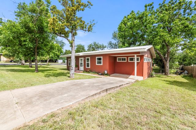 304 W Live Oak, Fredericksburg, TX 78624