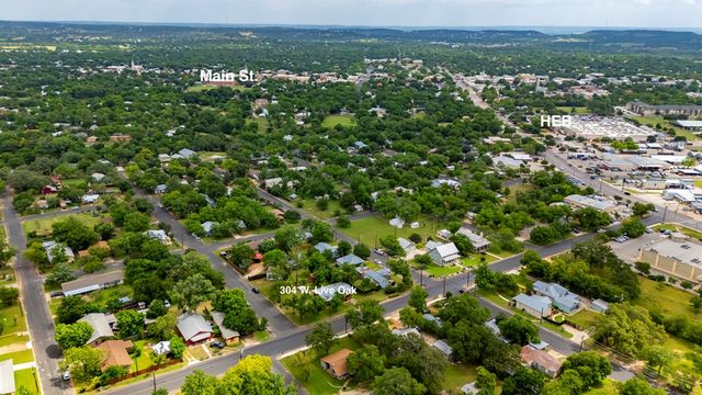 304 W Live Oak, Fredericksburg, TX 78624