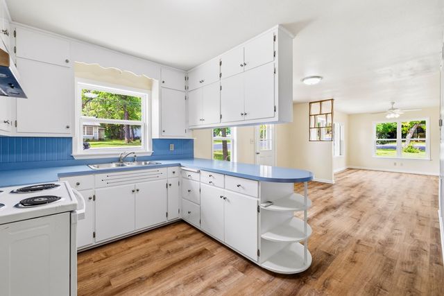 304 W Live Oak, Fredericksburg, TX 78624