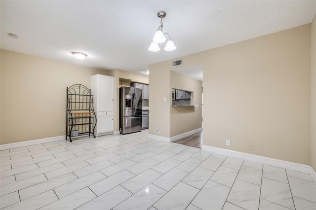 11002 Hammerly Boulevard 118, Houston, TX 77043