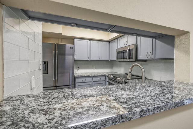 11002 Hammerly Boulevard 118, Houston, TX 77043