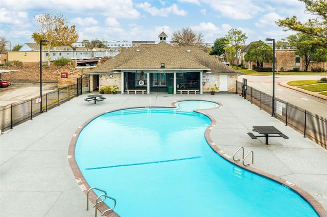 11002 Hammerly Boulevard 118, Houston, TX 77043