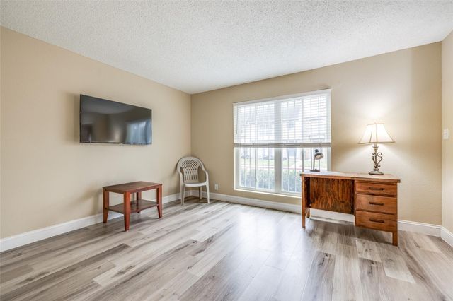 11002 Hammerly Boulevard 118, Houston, TX 77043