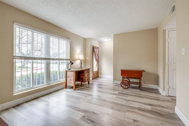 11002 Hammerly Boulevard 118, Houston, TX 77043