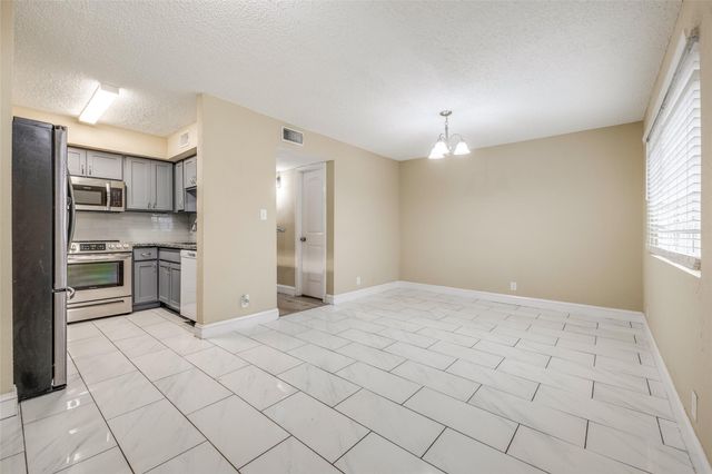 11002 Hammerly Boulevard 118, Houston, TX 77043