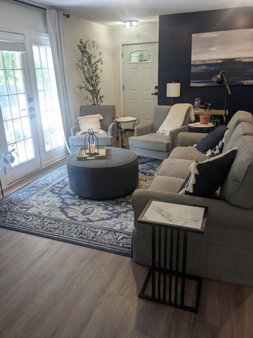 12603 Sherwood Place, Minnetonka, MN 55305