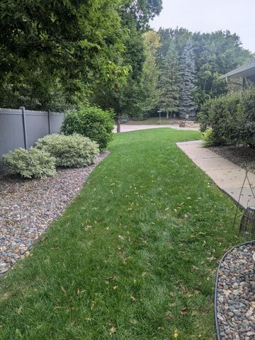 12603 Sherwood Place, Minnetonka, MN 55305