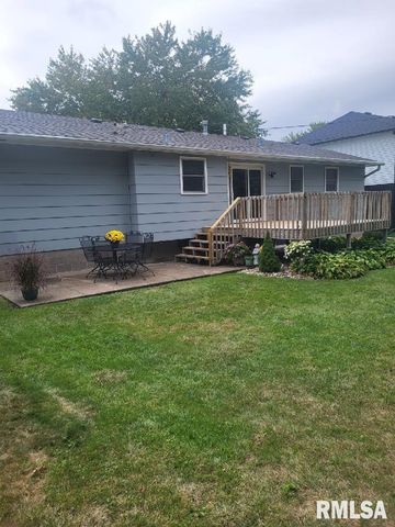 2236 W COLUMBIA Avenue, Davenport, IA 52804