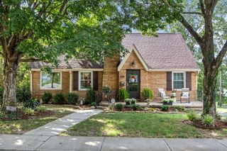 413 Center Ave, Dickson, TN 37055