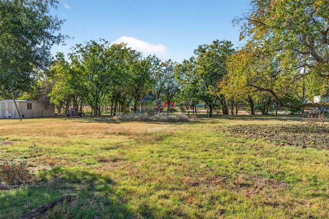 18008 Cindys Lane, Justin, TX 76247
