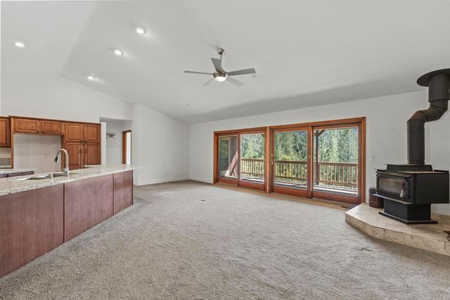 10625 Forbestown Rd, Challenge, CA 95925