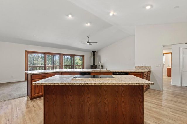 10625 Forbestown Rd, Challenge, CA 95925