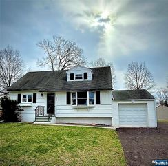 23 Thomas Road, Franklin, NJ 08873