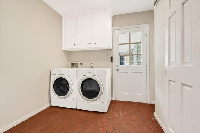 5702 Vestavia Drive, Houston, TX 77069