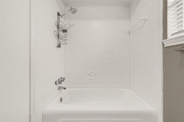 5702 Vestavia Drive, Houston, TX 77069