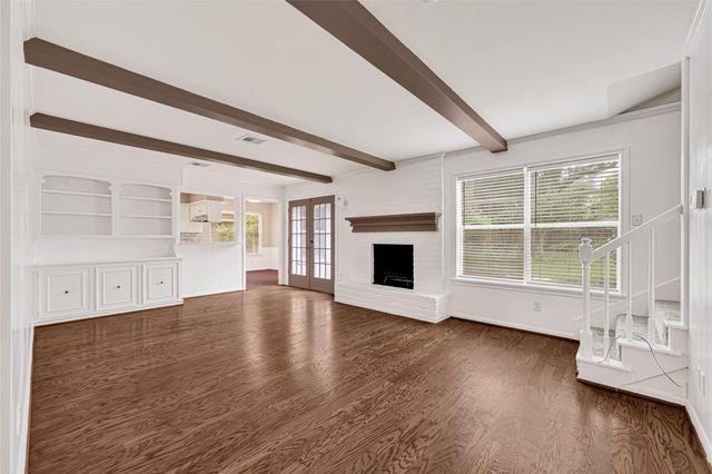 5702 Vestavia Drive, Houston, TX 77069