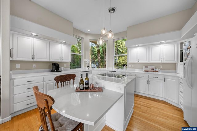 6727 River Springs Dr S, Salem, OR 97306