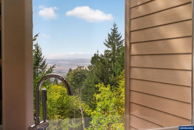 6727 River Springs Dr S, Salem, OR 97306