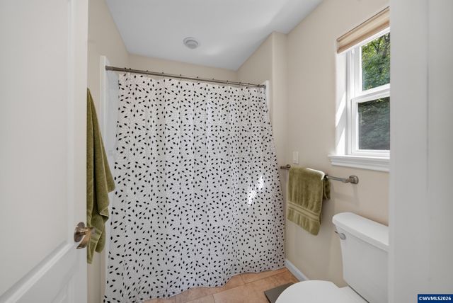 6727 River Springs Dr S, Salem, OR 97306