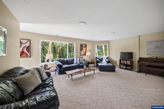 6727 River Springs Dr S, Salem, OR 97306