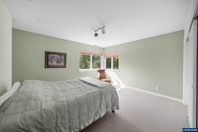 6727 River Springs Dr S, Salem, OR 97306
