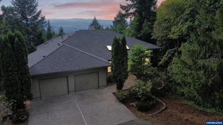 6727 River Springs Dr S, Salem, OR 97306