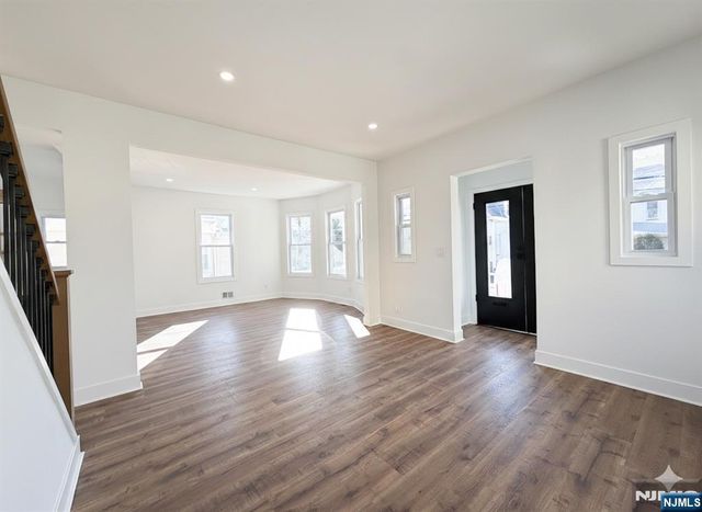 93 May Street, Hawthorne, NJ 07506