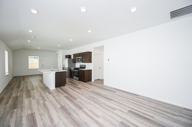1003 Vilana Ridge Land, Houston, TX 77090