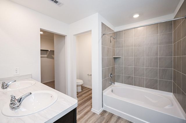 1003 Vilana Ridge Land, Houston, TX 77090
