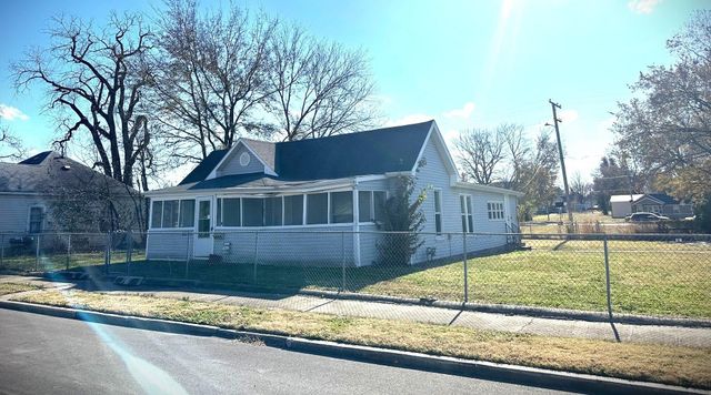 1014 E Furnace Street, Joplin, MO 64801