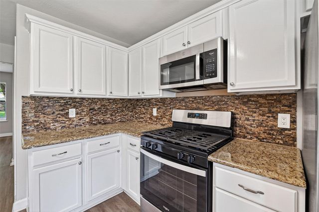 20515 Forest Stream Drive, Houston, TX 77346