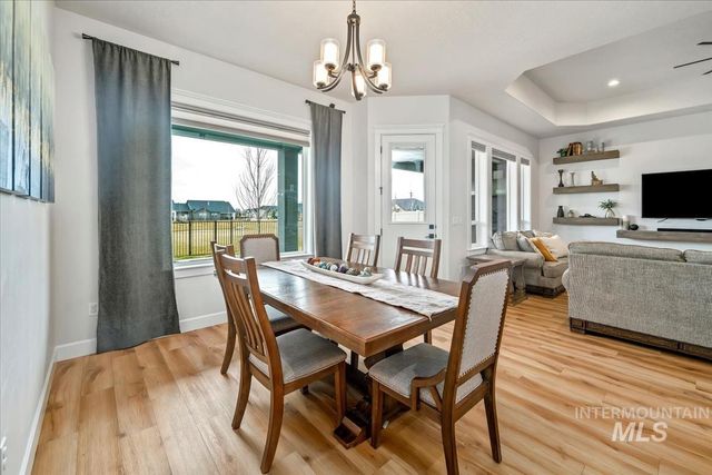 8921 E Lavender Dr, Nampa, ID 83687