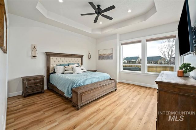 8921 E Lavender Dr, Nampa, ID 83687