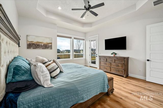 8921 E Lavender Dr, Nampa, ID 83687