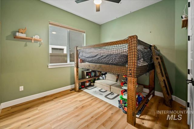 8921 E Lavender Dr, Nampa, ID 83687