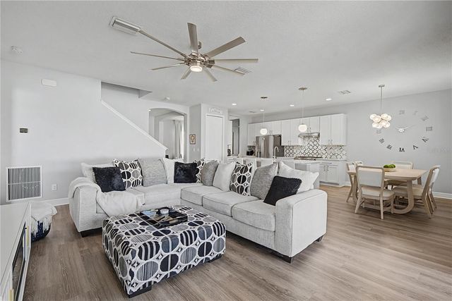 19939 HIDDEN GLEN DRIVE, Land O Lakes, FL 34638