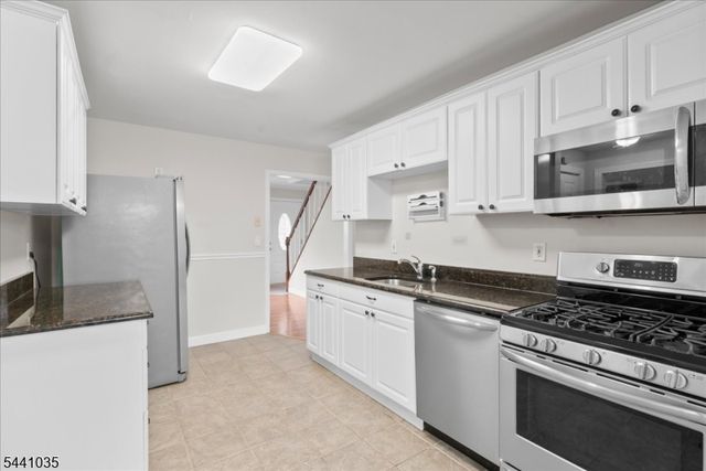 40 Hunterdon Rd, West Orange Twp., NJ 07052