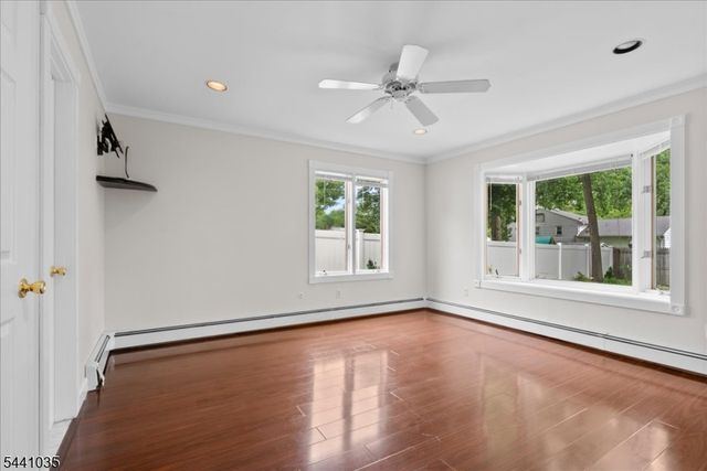 40 Hunterdon Rd, West Orange Twp., NJ 07052
