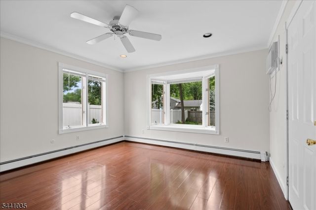 40 Hunterdon Rd, West Orange Twp., NJ 07052
