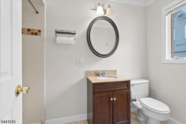40 Hunterdon Rd, West Orange Twp., NJ 07052