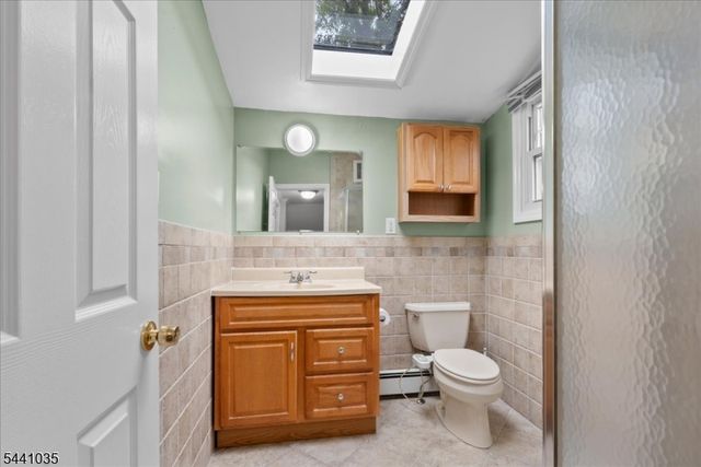 40 Hunterdon Rd, West Orange Twp., NJ 07052
