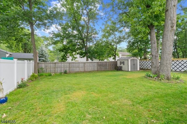 40 Hunterdon Rd, West Orange Twp., NJ 07052