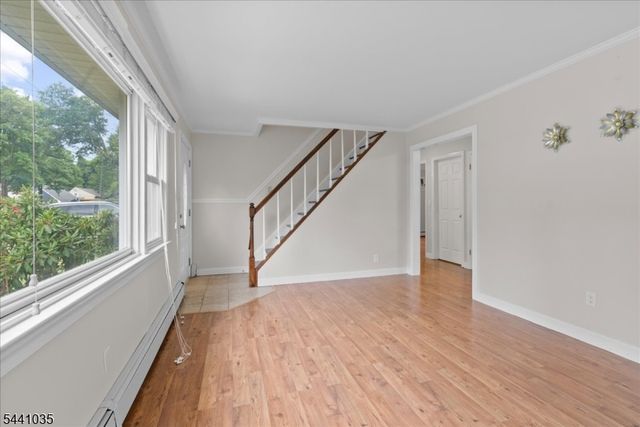 40 Hunterdon Rd, West Orange Twp., NJ 07052