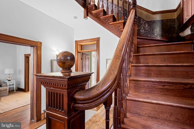 55 PENNSYLVANIA AVE, Westminster, MD 21157